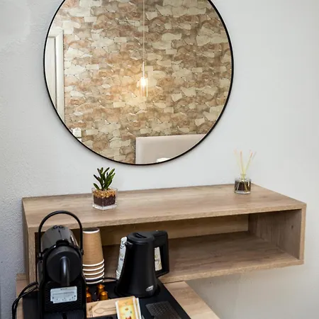 Le Vieux Quartier Apartment *